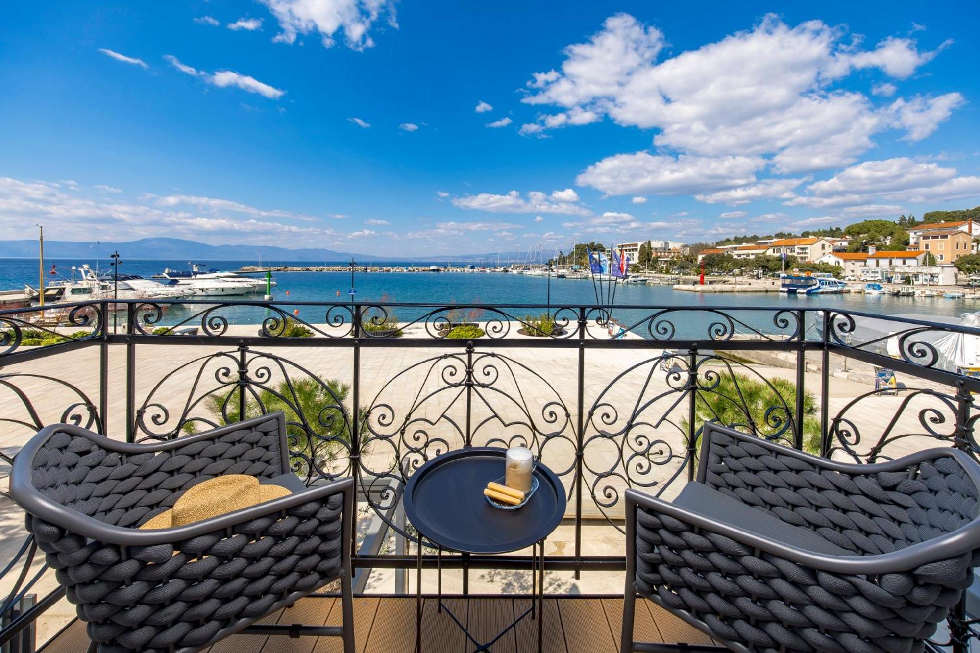 The House Hotel Malinska Luaran gambar