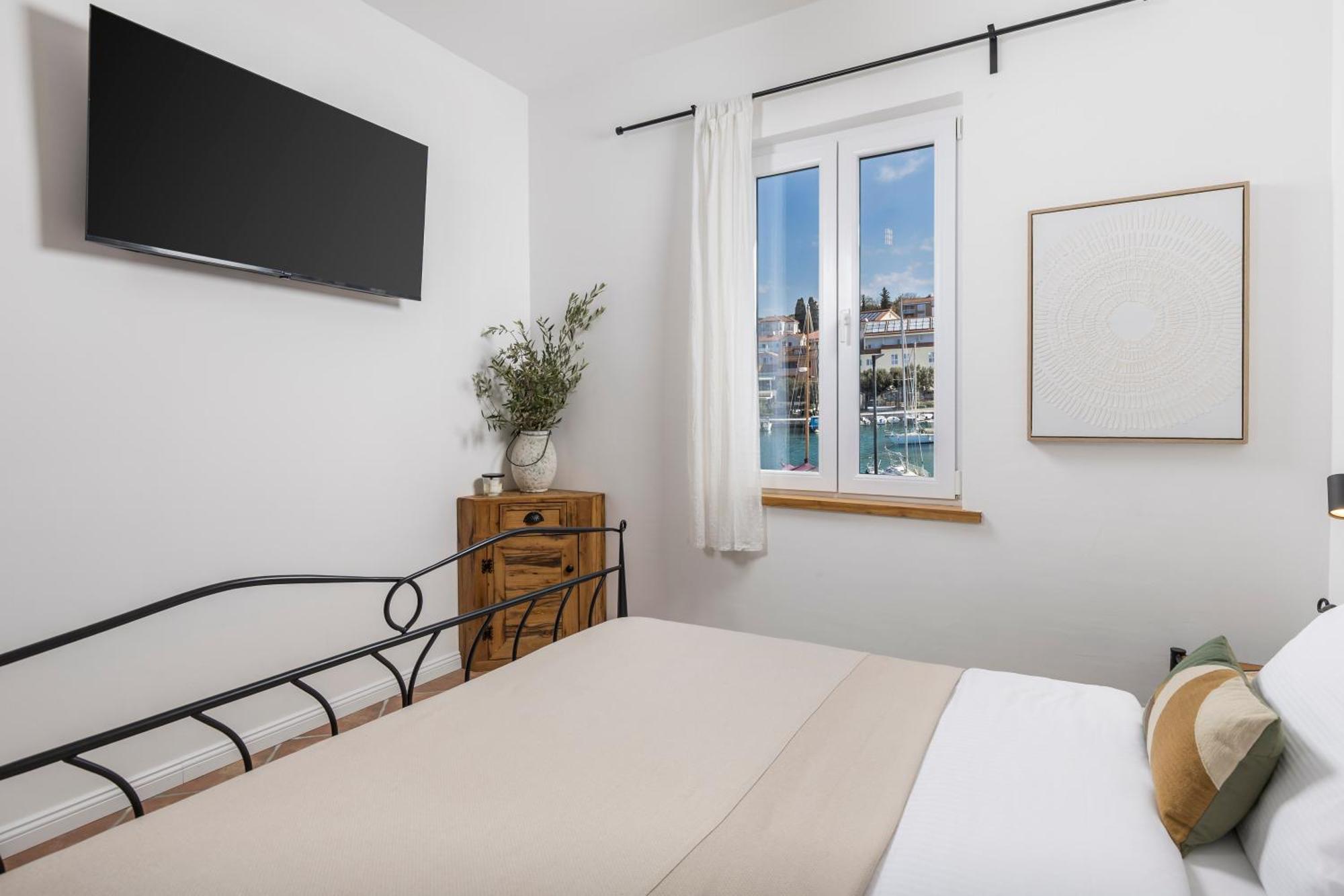 The House Hotel Malinska Luaran gambar