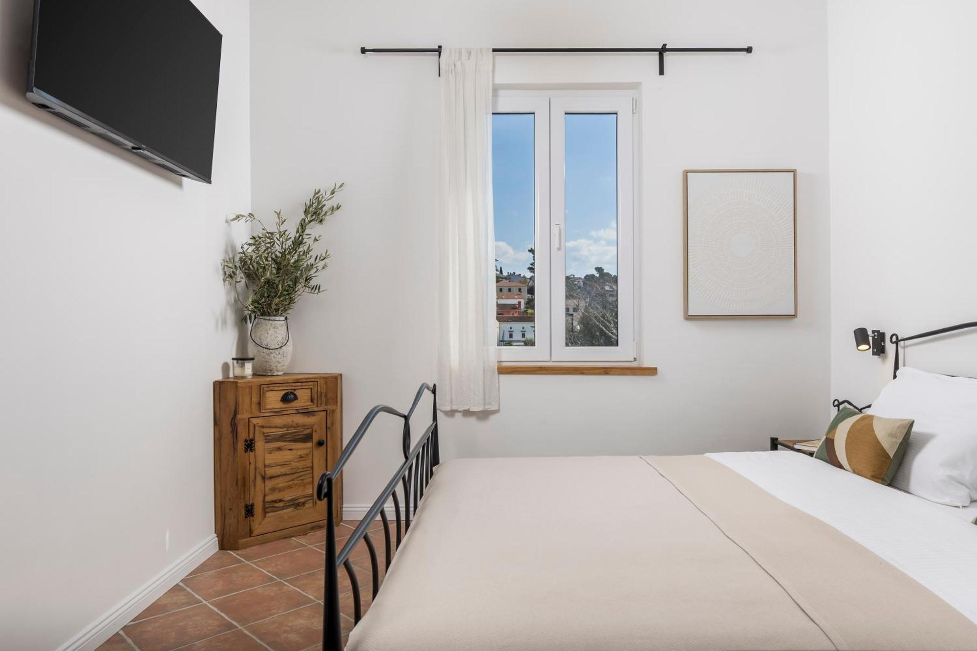 The House Hotel Malinska Luaran gambar