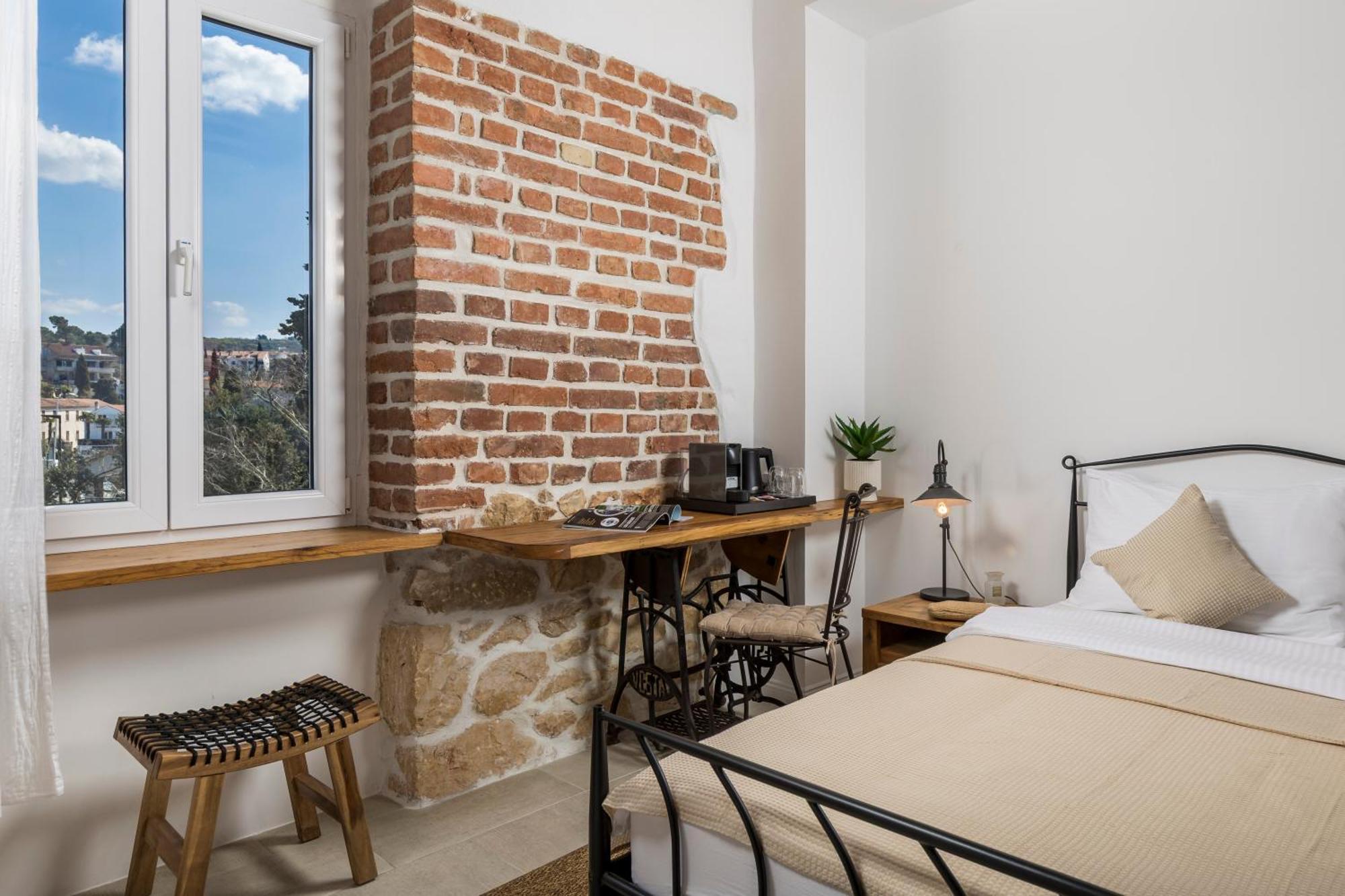 The House Hotel Malinska Luaran gambar